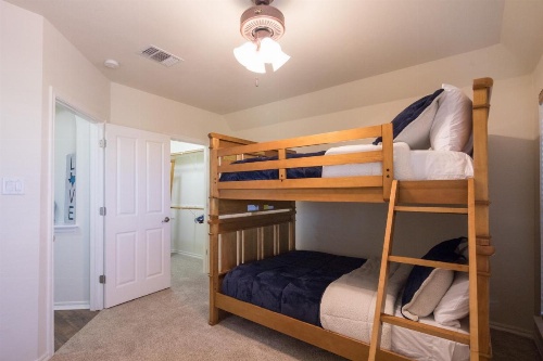 Lakeside Haven Townhouse image 12