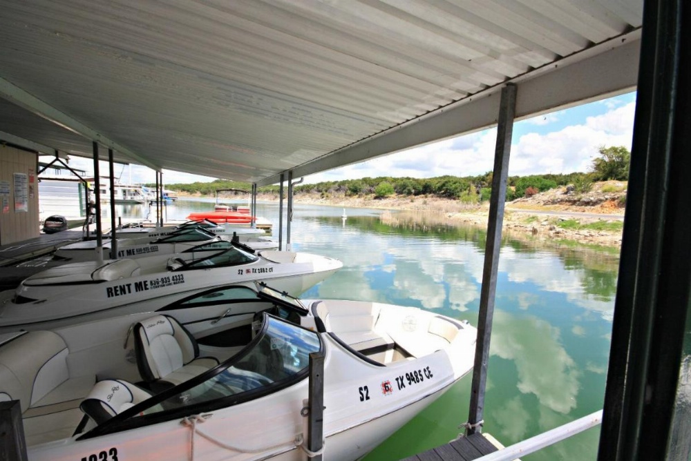 Lakeside Haven Townhouse Image 22